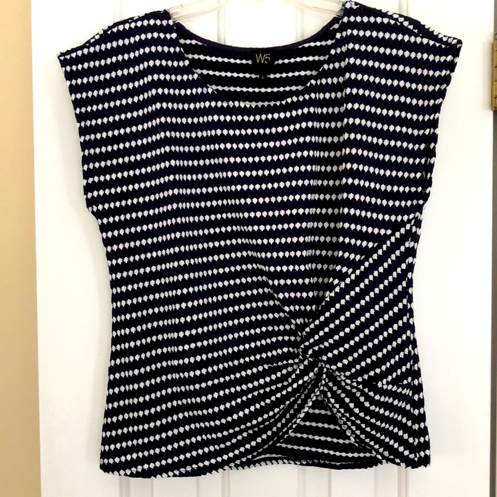 Women’s top by W5.  Size L.  Black and white.